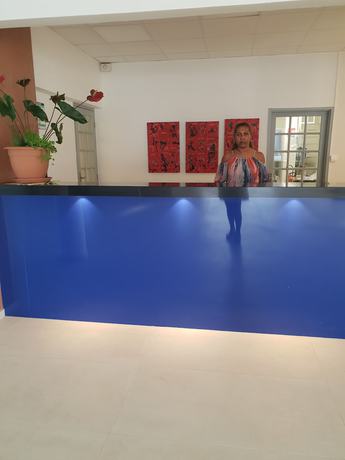 Imagen de los interiores del Hotel Arawak Beach Resort. Foto 15