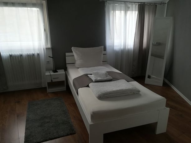 Imagen de la habitación del Hotel Ari. Foto 14