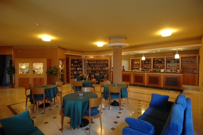 Imagen de la habitación del Hotel Arimannia. Foto 13