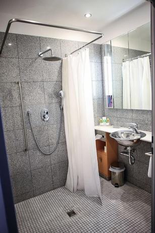 Imagen de la habitación del Hotel Arina. Foto 7