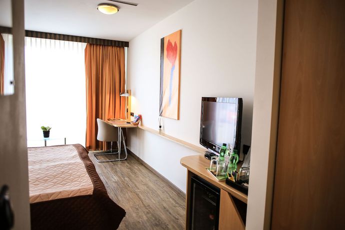 Imagen de la habitación del Hotel Arina. Foto 12