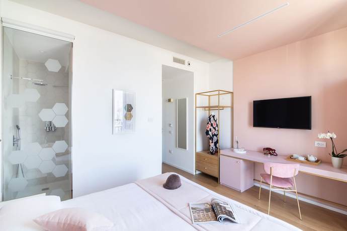 Imagen de la habitación del Hotel Aristeo. Foto 15