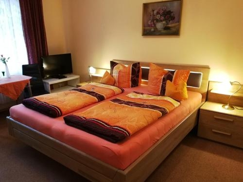 Imagen de la habitación del Hotel Arns. Foto 7