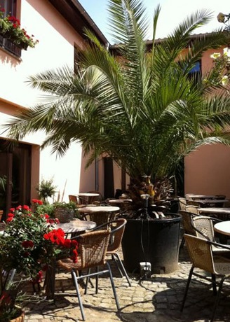 Imagen de los exteriores del Hotel Arte Vida. Foto 18