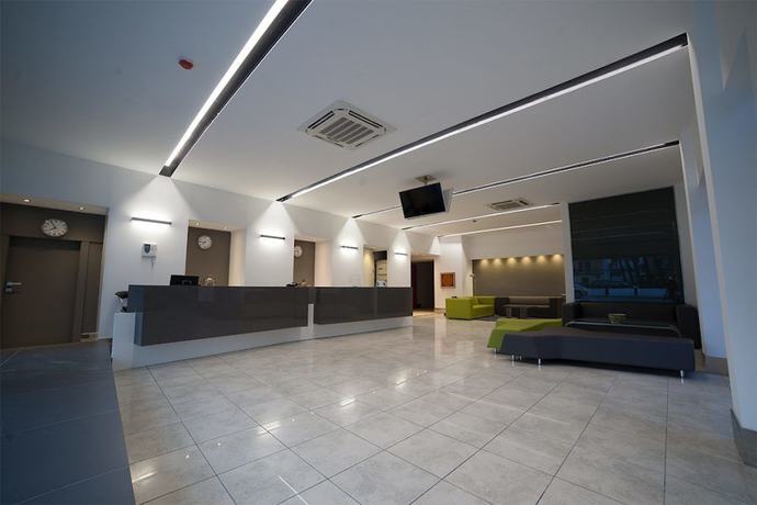 Imagen de los interiores del Hotel Artemide. Foto 8