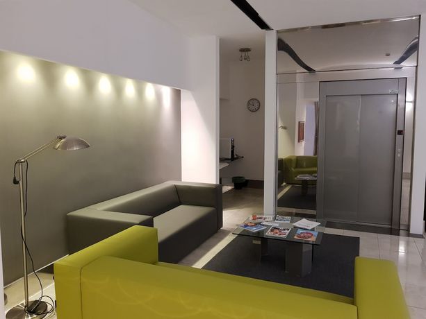 Imagen de los interiores del Hotel Artemide. Foto 15