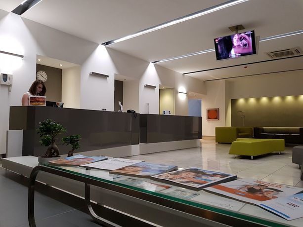 Imagen de los interiores del Hotel Artemide. Foto 17