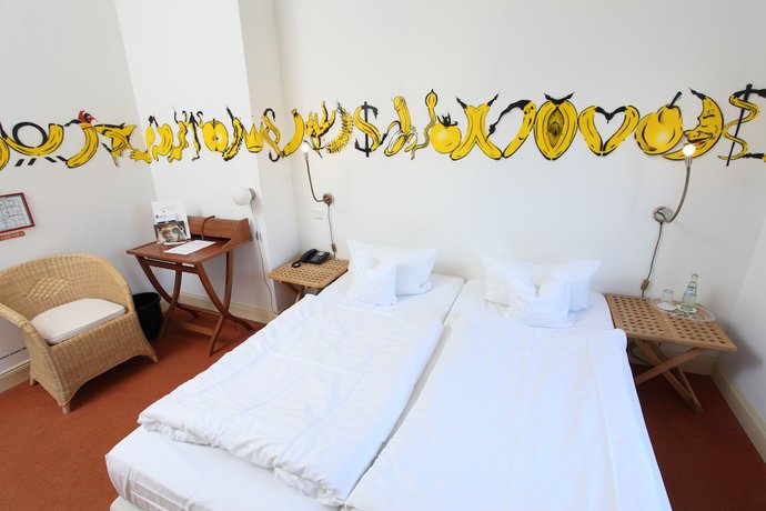 Imagen de la habitación del Hotel Artgenossen. Foto 11