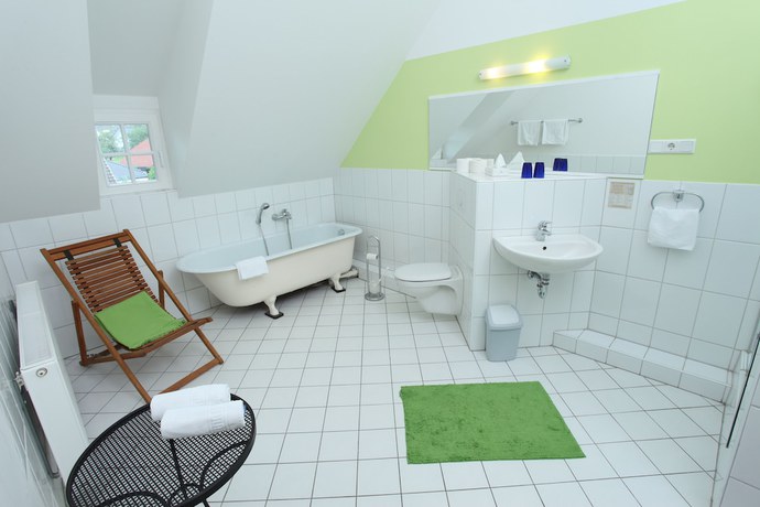 Imagen de la habitación del Hotel Artgenossen. Foto 15
