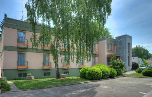 Imagen general del Hotel Ascona. Foto 1