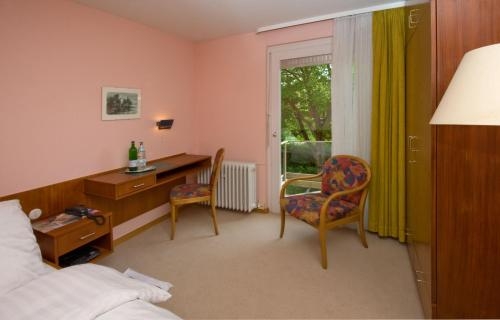 Imagen de la habitación del Hotel Ascona. Foto 10