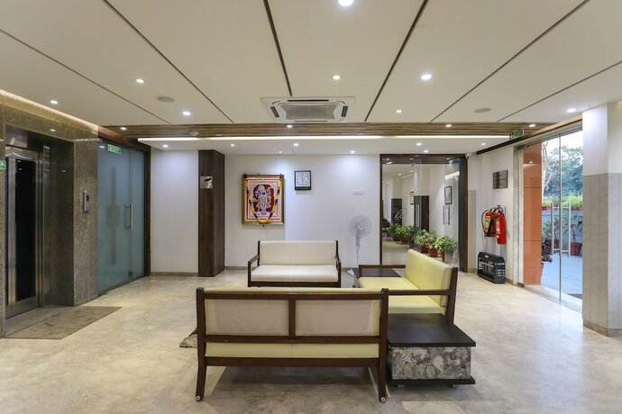 Imagen de los interiores del Hotel Ashray Inn Express. Foto 12