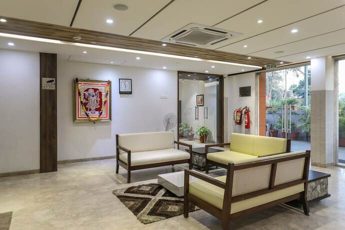 Imagen de los interiores del Hotel Ashray Inn Express. Foto 14