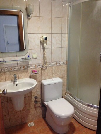 Imagen de la habitación del Hotel Atasayan. Foto 14