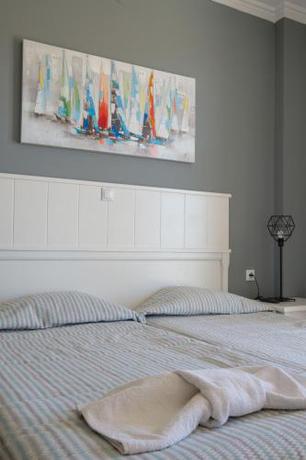 Imagen de la habitación del Hotel Athina. Foto 6