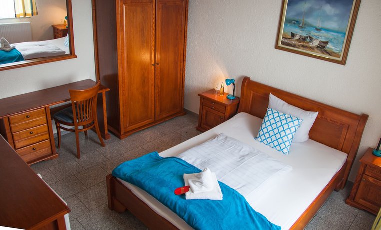 Imagen de la habitación del Hotel Atlantis. Foto 17
