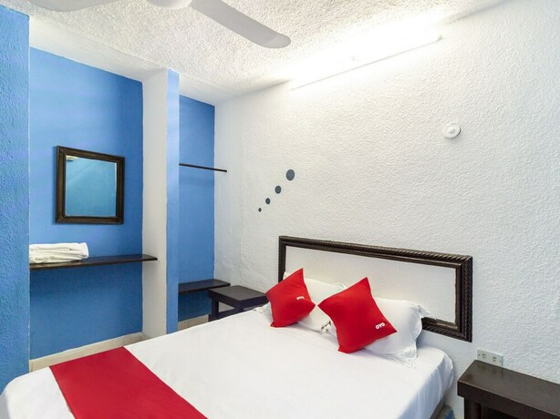 Imagen de la habitación del Hotel Aventura. Foto 6