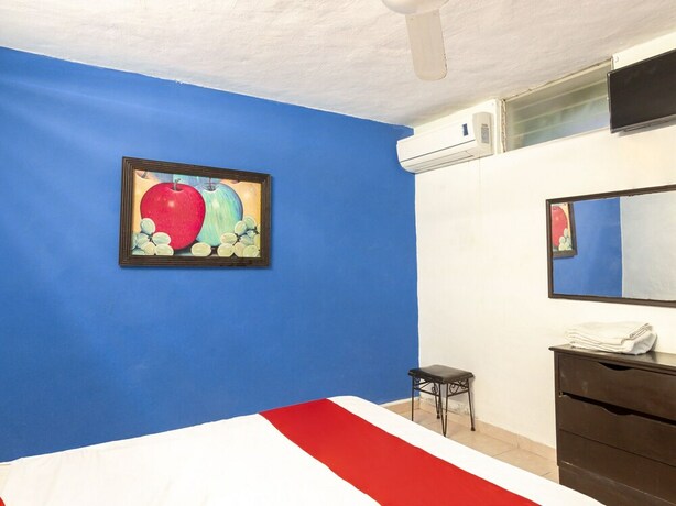 Imagen de la habitación del Hotel Aventura. Foto 7