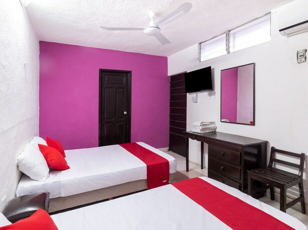 Imagen de la habitación del Hotel Aventura. Foto 14