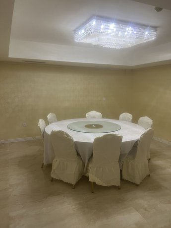 Imagen de los interiores del Hotel Aviación. Foto 10