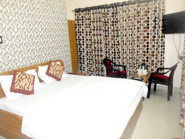 Imagen de la habitación del Hotel Awaas Corporate Inn. Foto 6