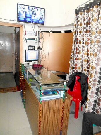 Imagen de los interiores del Hotel Awaas Corporate Inn. Foto 14