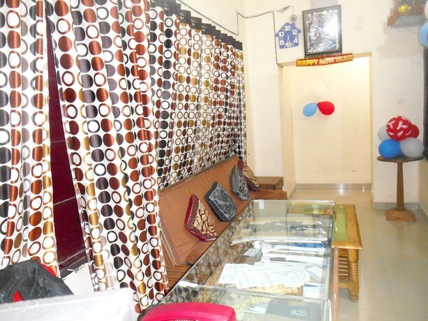 Imagen de los interiores del Hotel Awaas Corporate Inn. Foto 15
