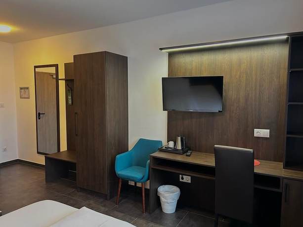Imagen de la habitación del Hotel Ayhan. Foto 5