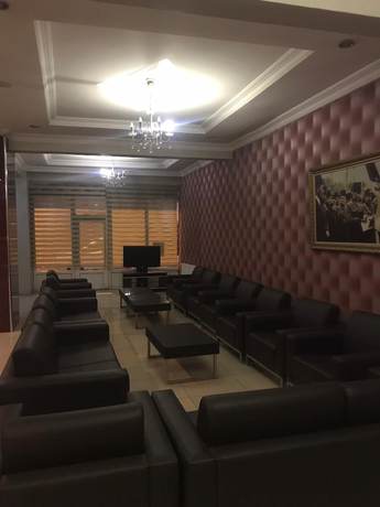 Imagen de los interiores del Hotel Azer. Foto 9