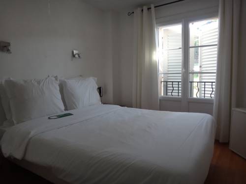 Imagen de la habitación del Hotel B Lodge. Foto 3