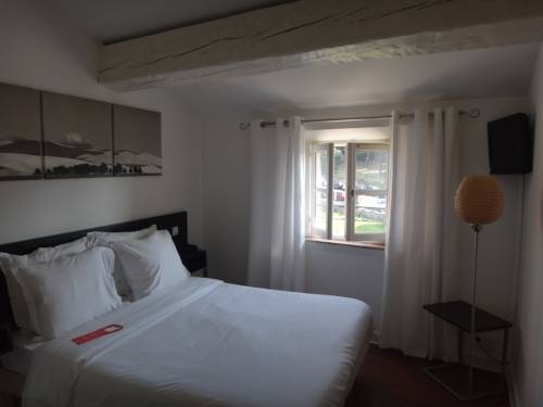 Imagen de la habitación del Hotel B Lodge. Foto 4