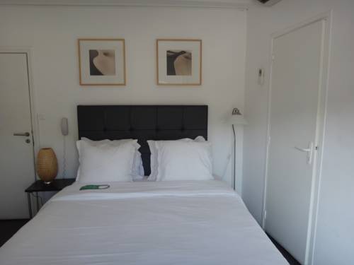 Imagen de la habitación del Hotel B Lodge. Foto 7