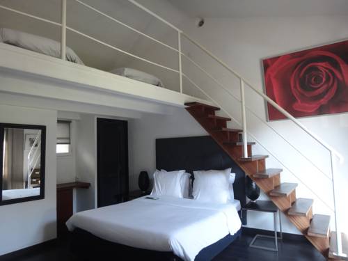 Imagen de la habitación del Hotel B Lodge. Foto 13