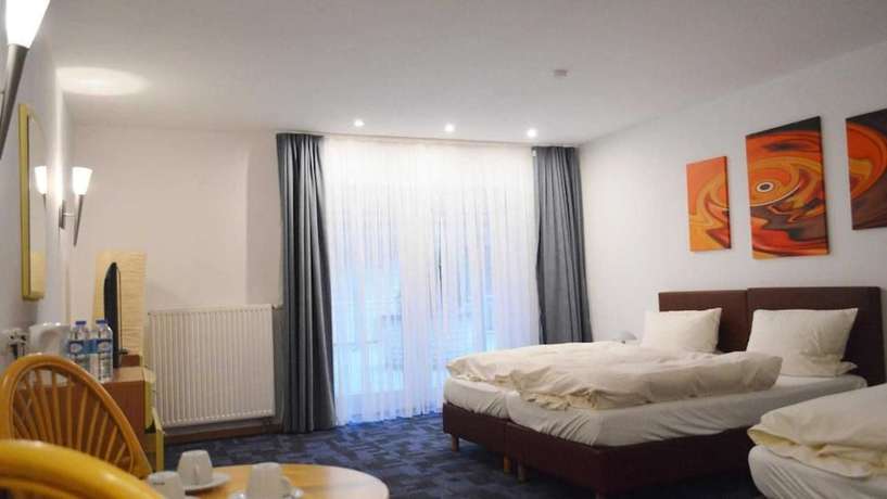 Imagen de la habitación del Hotel B8 Voerde. Foto 13