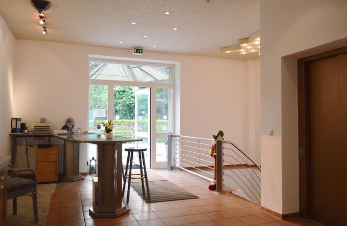 Imagen de los interiores del Hotel B8 Voerde. Foto 20