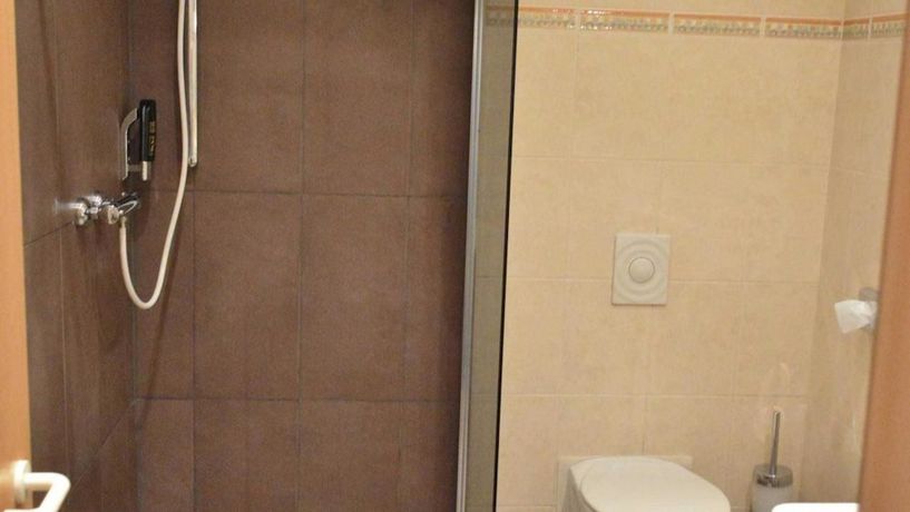 Imagen de la habitación del Hotel B8 Voerde. Foto 18