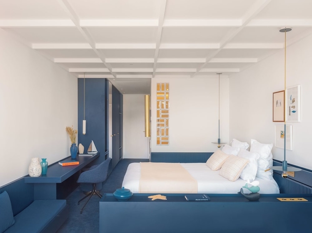 Imagen de la habitación del Hotel BLEU. Foto 6