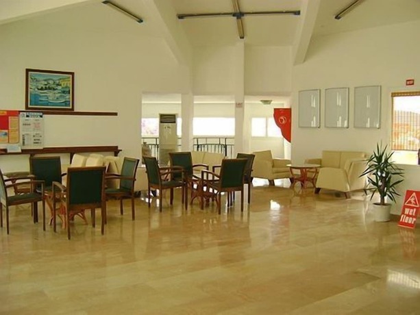 Imagen de los interiores del Hotel Baba. Foto 9