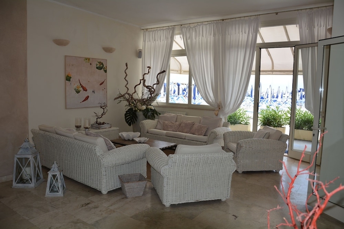 Imagen de los interiores del Hotel Bagni Lido. Foto 13
