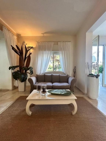 Imagen de los interiores del Hotel Bagni Lido. Foto 16