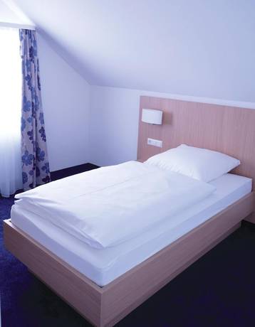 Imagen de la habitación del Hotel Bahnhof. Foto 6