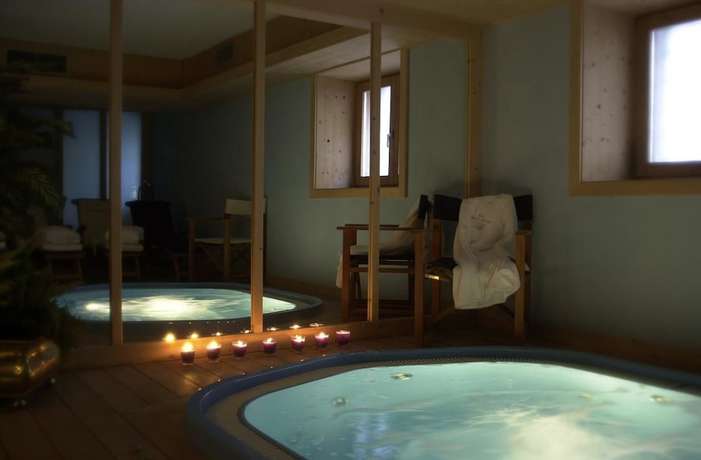 Imagen de los interiores del Hotel Baita Fiorita. Foto 18