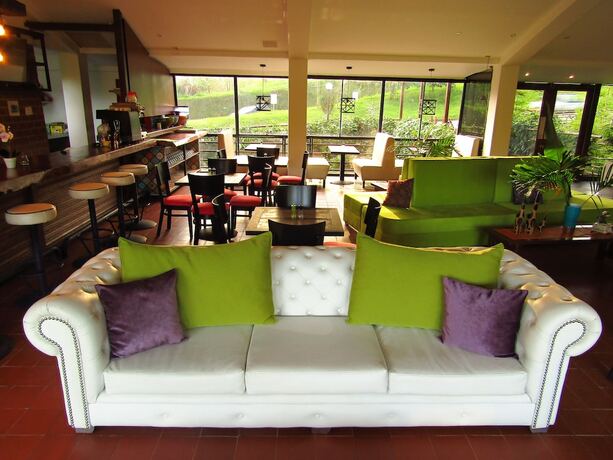 Imagen del bar/restaurante del Hotel Bambu Inn. Foto 3