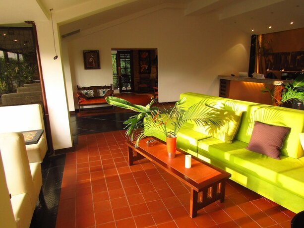 Imagen de los interiores del Hotel Bambu Inn. Foto 15
