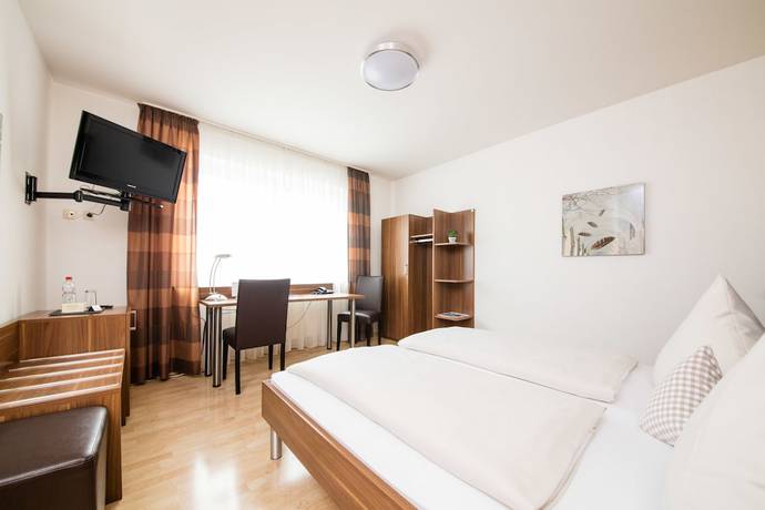 Imagen de la habitación del Hotel Bavaria Garni. Foto 6
