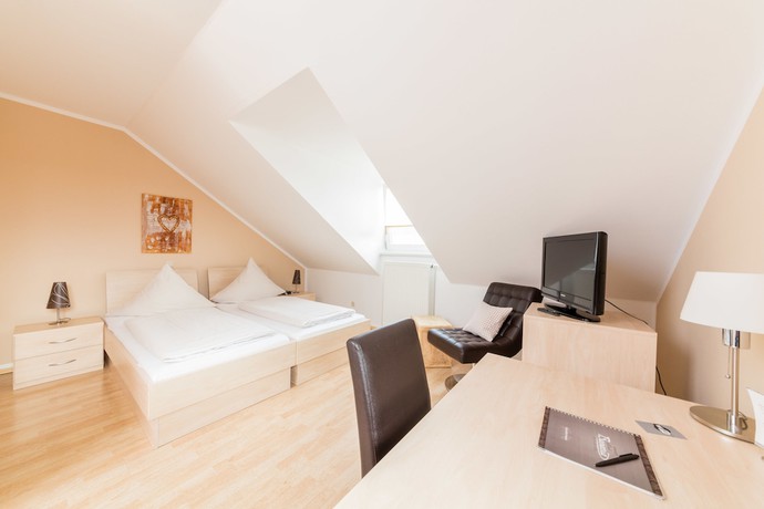 Imagen de la habitación del Hotel Bavaria Garni. Foto 8