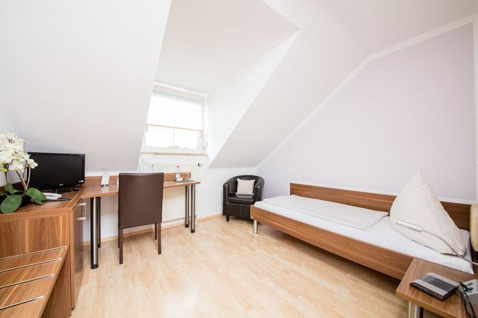 Imagen de la habitación del Hotel Bavaria Garni. Foto 9