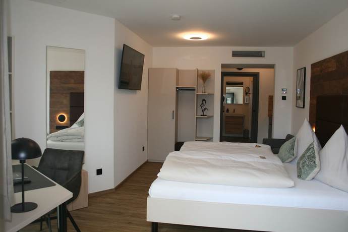 Imagen de la habitación del Hotel Bavaria Garni. Foto 12