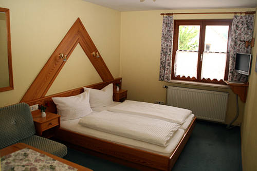 Imagen de la habitación del Hotel Bayerischer Hof Rehlings. Foto 10