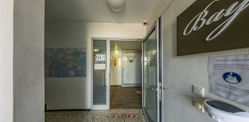 Imagen de los interiores del Hotel Bayrischer Hof. Foto 18